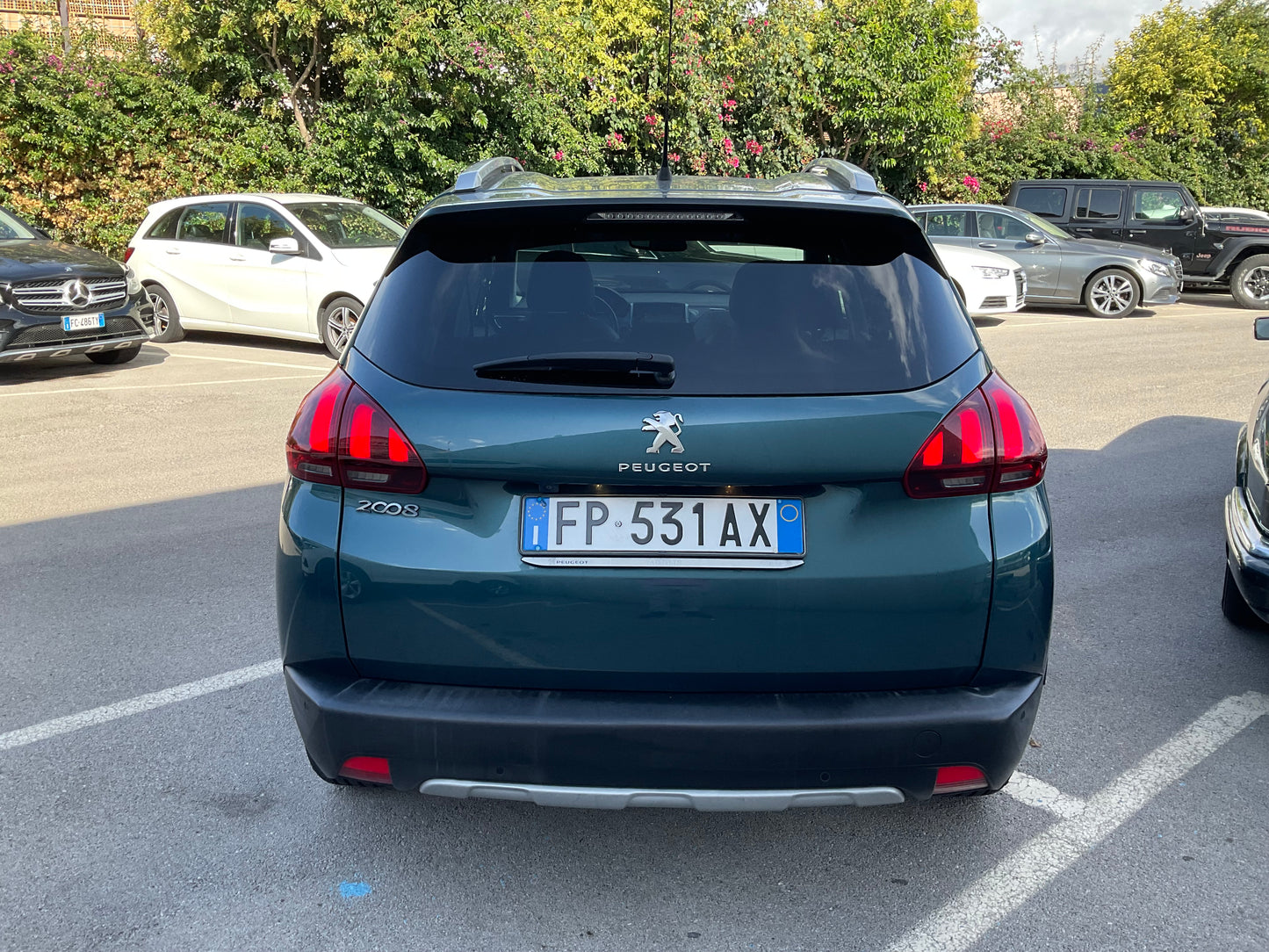 PEUGEOT 2008 1.6 hdi CROSSWAY